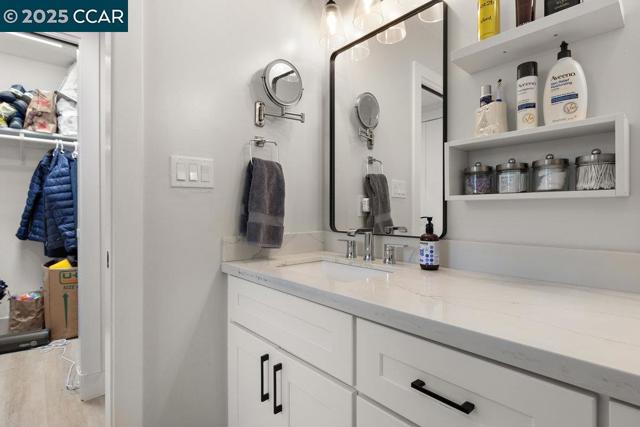 2027 Mohawk Dr, Pleasant Hill CA: https://media.crmls.org/mediaz/39fa3281-cbf6-46cb-9b4b-00671567eff6.jpg