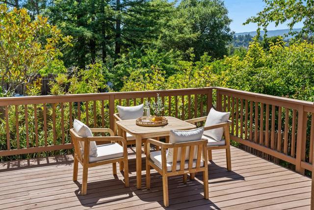 221 Sunset Terrace, Scotts Valley CA: https://media.crmls.org/mediaz/39fa8658-bac3-4ade-b9ab-cbe63c89e4eb.jpg