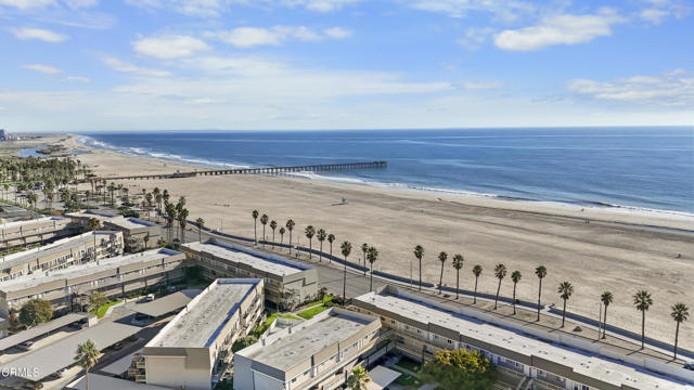 275 E Surfside Drive, Port Hueneme CA: https://media.crmls.org/mediaz/39fb0050-f86a-4902-a143-081a699d1ee1.jpg