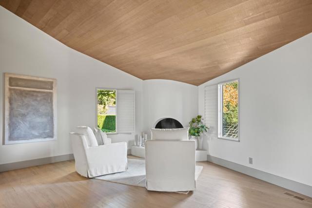 3493 Greenfield Place, Carmel CA: https://media.crmls.org/mediaz/39fb3e92-4281-4b08-97b9-de61dd9f2e8f.jpg