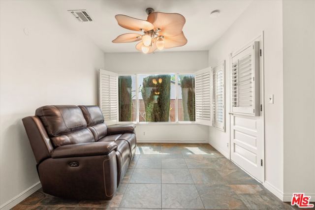 9313 Hayvenhurst Avenue, North Hills CA: https://media.crmls.org/mediaz/39fb6b02-252e-4ecd-be15-c954d0b1bd77.jpg