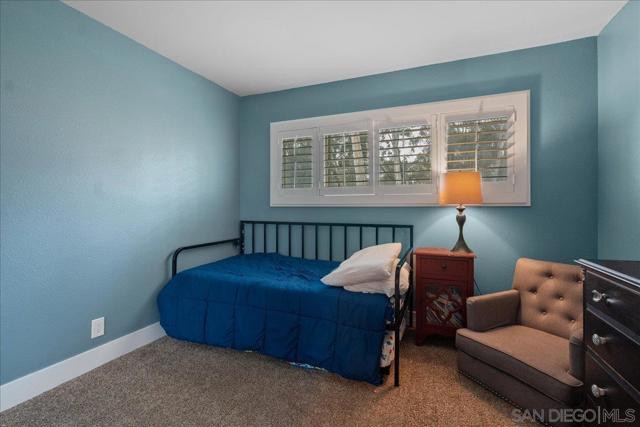 10212 Caminito Pitaya, San Diego CA: https://media.crmls.org/mediaz/39fc8961-940e-4e0f-81af-27c3e288d994.jpg