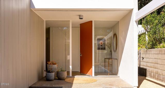 Detail Gallery Image 2 of 37 For 5511 Vista Canada Pl, La Canada Flintridge,  CA 91011 - 3 Beds | 2 Baths