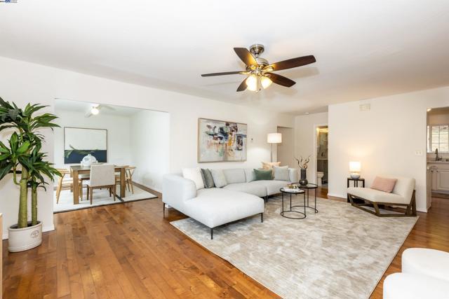 Image 10 of 37 For 3888 Delmont Ave.