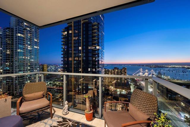 1388 Kettner Blvd, San Diego CA: https://media.crmls.org/mediaz/39ffa8db-6b7b-4398-b26a-1cd868f28776.jpg