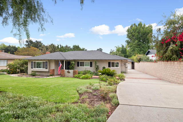 Photo of 76 W Bonita Avenue, Sierra Madre, CA 91024
