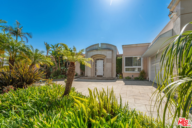 1030 Maybrook Drive Beverly Hills, California Contemporary single-story home on one of the most desirable streets in BHPO. Enter though a stunning formal entry with beautiful crown molding and designer details. The spacious open floor plan includes the living, den, and wet bar, featuring a fireplace, plenty of light, and French doors that seamlessly lead to the backyard and pool. The expansive Kitchen features a Wolf range, Subzero fridge & freezer, 2 dual ovens, 2 sinks, and French doors that open to the backyard. Separate bedroom with private bathroom behind the kitchen. Main bedroom features 2 walk-in closets, & private en-suite bathroom. Backyard has plenty of space for grand entertaining. Just a few minutes from Harvard Westlake, Bel-Air Hotel and so much more. The perfect location for the homeowner who appreciates luxury, and beauty. Every room in the house has plenty of closet and storage space.
