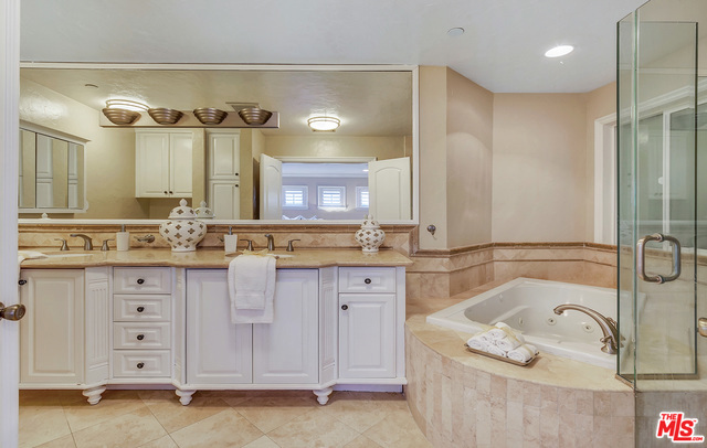 814 ESPLANADE, Redondo Beach, California 90277, 3 Bedrooms Bedrooms, ,3 BathroomsBathrooms,Residential,Sold,ESPLANADE,17205676