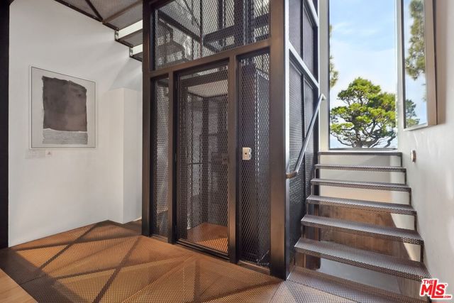 Drew Fenton | 2238 Stradella Road Los Angeles CA | MLS: 7146922