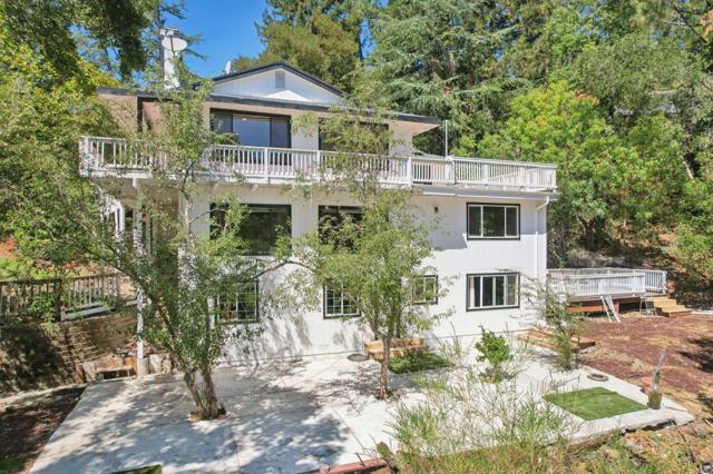 26 Ardor Drive, Orinda CA: https://media.crmls.org/mediaz/3a0106df-d00e-456d-bc03-10b9d2ac06b2.jpg