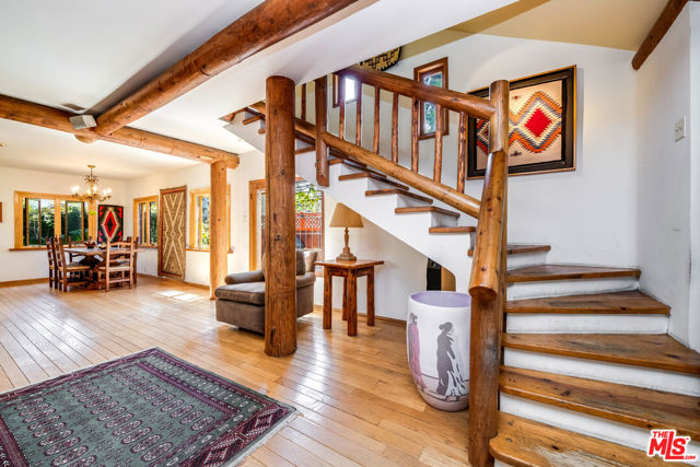 454 E Rustic Road, Santa Monica CA: https://media.crmls.org/mediaz/3a013461-e0aa-4d77-bc71-bcef5f9c2e96.jpg