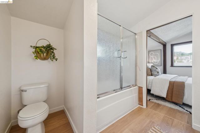 5501 Mcbryde Ave, Richmond CA: https://media.crmls.org/mediaz/3a01647e-ccd8-4c61-ab7b-c919dae428b1.jpg