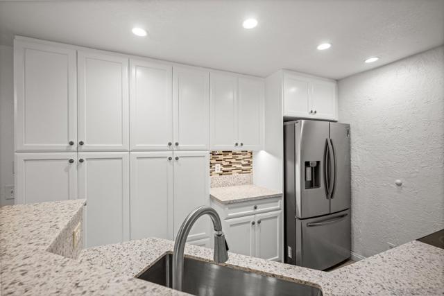 7283 Camino Degrazia Unit 11, San Diego, California 92111, 2 Bedrooms Bedrooms, ,2 BathroomsBathrooms,Condominium,For Sale,Camino Degrazia Unit 11,250036308SD