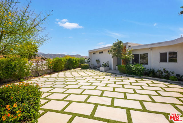 10418 Ormond Street photo 2