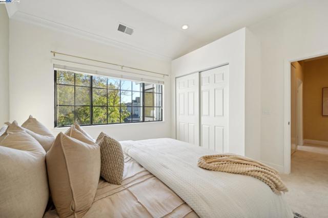 108 Kingswood Cir, Danville CA: https://media.crmls.org/mediaz/3a02604e-f997-4ae9-8f64-3943870b9ce0.jpg