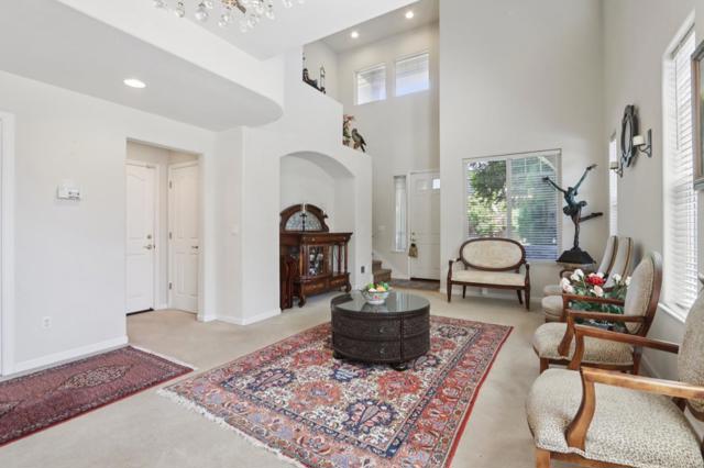 540 Lavender Way, Hollister CA: https://media.crmls.org/mediaz/3a0301f9-09af-43c8-9b75-a73423c4aa4e.jpg