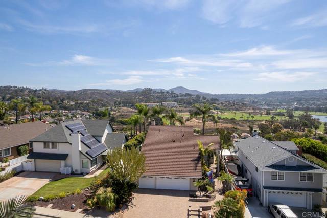 10667 Viacha Dr, Tierrasanta CA: https://media.crmls.org/mediaz/3a036238-9231-4c25-8764-e176aaaeafa0.jpg