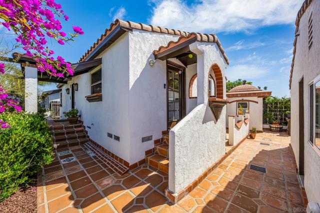 2541 Haller St, San Diego CA: https://media.crmls.org/mediaz/3a0544b4-7c75-4a62-86f3-dbbfa2b9ae1e.jpg