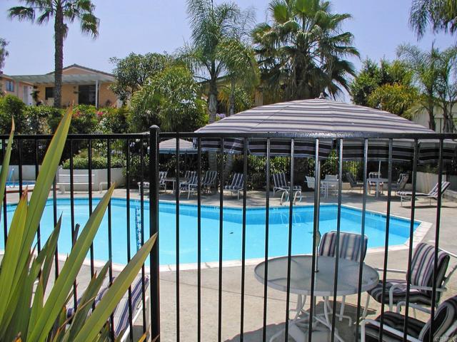 2010 W San Marcos Blvd #93, San Marcos CA: https://media.crmls.org/mediaz/3a05de85-5444-4e7e-ab3a-21c1d0d2643e.jpg