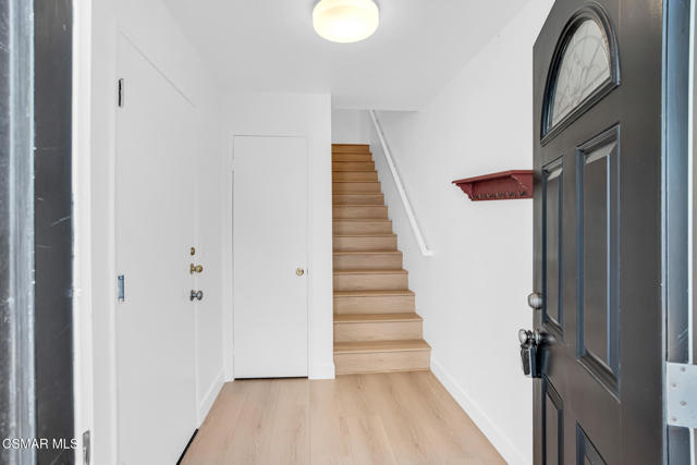 1160 Alamos Drive, Thousand Oaks CA: https://media.crmls.org/mediaz/3a0676fc-5e35-4a8b-a3ee-57457fd4629f.jpg