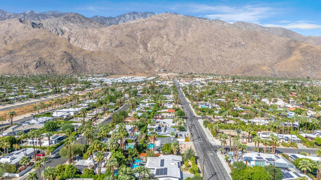 1075 E Sunny Dunes Road, Palm Springs, CA 92264