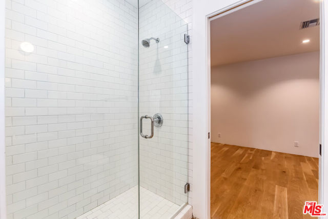 4229 Elmer Avenue, North Hollywood CA: https://media.crmls.org/mediaz/3a08e429-8bae-4ab9-9961-c8693e29c190.jpg
