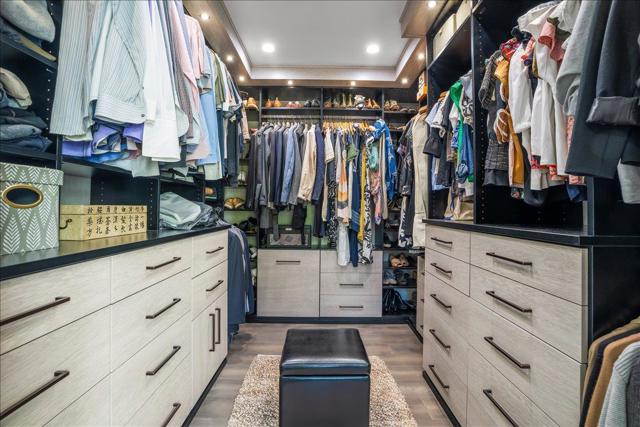 16760 Magneson Loop, Los Gatos CA: https://media.crmls.org/mediaz/3a091c18-5d3a-4ef7-aeb3-e4124b2a1263.jpg