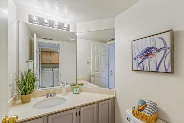 3245 Estrella Del Mar Way, Marina CA: https://media.crmls.org/mediaz/3a09ce4d-f1bb-4eb1-a1a6-9cef9ef64cfd.jpg