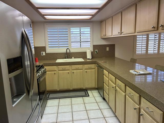43705 Warner Trail, Palm Desert CA: https://media.crmls.org/mediaz/3a0ac5b0-cc97-4c5e-b76b-1e7657177a43.jpg