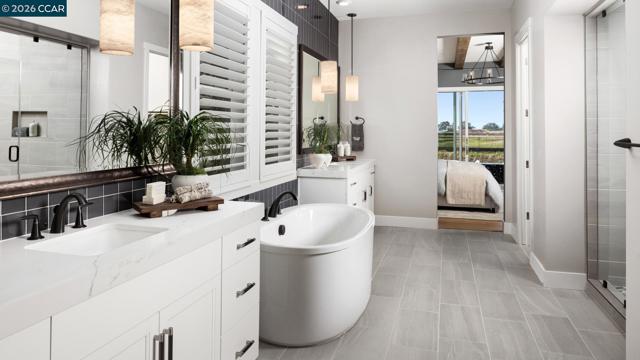 Image 3 of 30 For 3117 Fuller Avenue