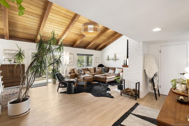 3860 Las Flores, Fallbrook CA: https://media.crmls.org/mediaz/3a0b5f13-dd03-4e48-a880-9018851dcfde.jpg
