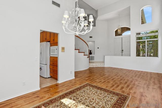 757 Marigold Way, San Marcos CA: https://media.crmls.org/mediaz/3a0b852b-55ae-45c4-9122-5992beade9cf.jpg