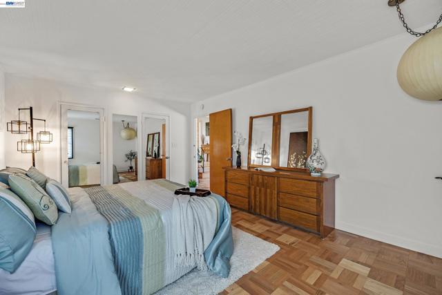 Image 20 of 47 For 15126 Andover St