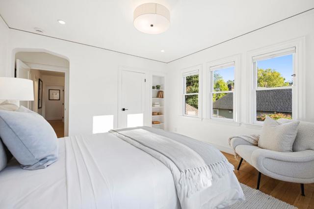 310 Virginia Avenue, San Mateo CA: https://media.crmls.org/mediaz/3a0c329d-bd80-46d9-add3-d1757c02649e.jpg
