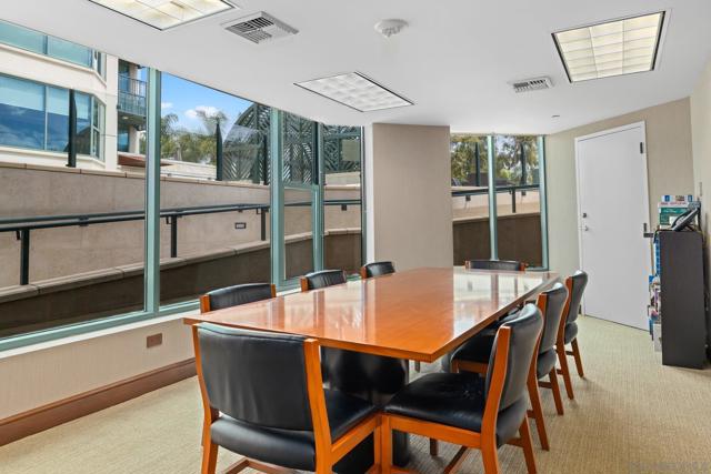 2500 6th Ave, San Diego CA: https://media.crmls.org/mediaz/3a0c498d-784e-408e-90df-c32c557b1094.jpg