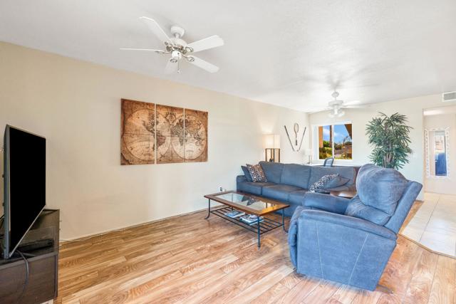 78487 Magenta Drive, La Quinta CA: https://media.crmls.org/mediaz/3a0de2af-400d-407c-9fb5-a349dc4a867b.jpg