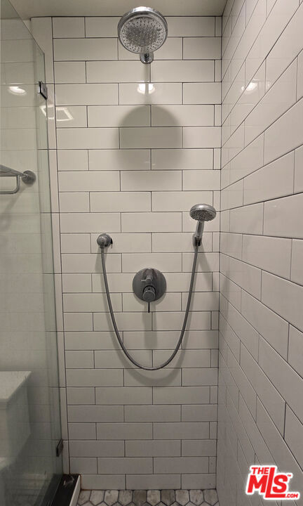 https://media.crmls.org/mediaz/3a1001d0-212d-441f-8a23-6a21e57e4111.jpg?preset=X-Large