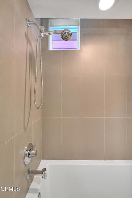 Detail Gallery Image 5 of 56 For 133 S Los Robles Ave #205,  Pasadena,  CA 91101 - 2 Beds | 2 Baths
