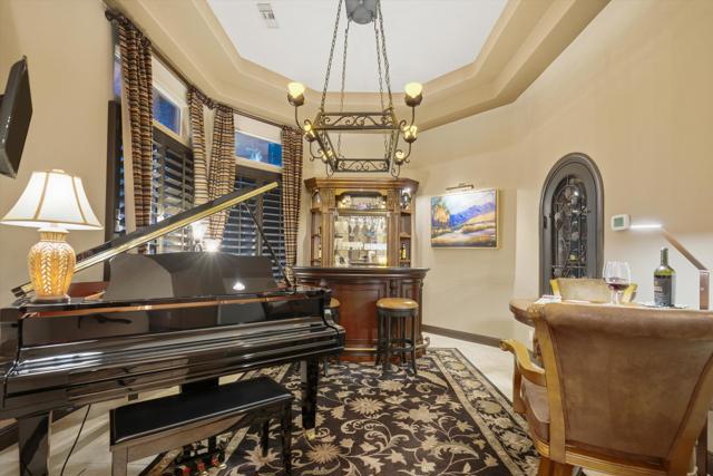 51518 Via Sorrento, La Quinta CA: https://media.crmls.org/mediaz/3a10f1ef-70b5-4375-8ed6-cc40d86fb605.jpg