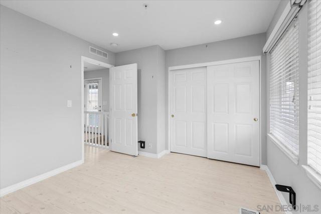 700 Lido Park Dr, Newport Beach CA: https://media.crmls.org/mediaz/3a122249-bd4f-4677-9207-3904320eb9c0.jpg
