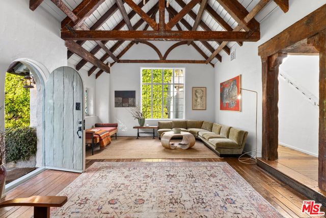 20 Latimer Road photo 8