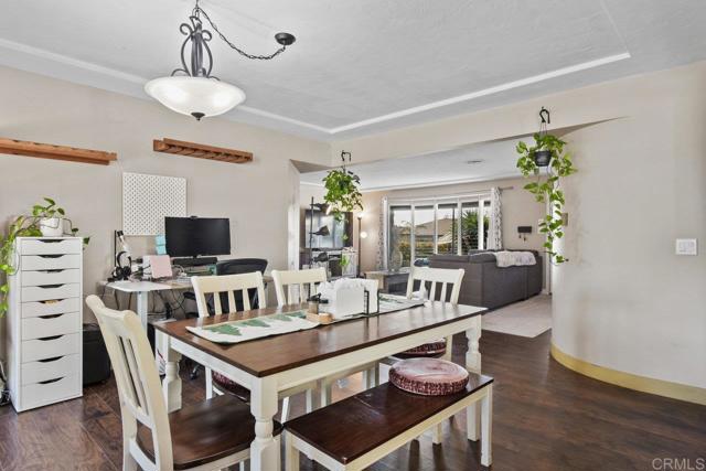 Detail Gallery Image 11 of 39 For 6114 Tarragona Dr, San Diego,  CA 92115 - 4 Beds | 2 Baths