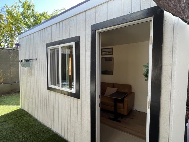 644 Buckeye Street, Redwood City CA: https://media.crmls.org/mediaz/3a14a1d2-3b50-4c68-a7f4-dd860c9289f7.jpg