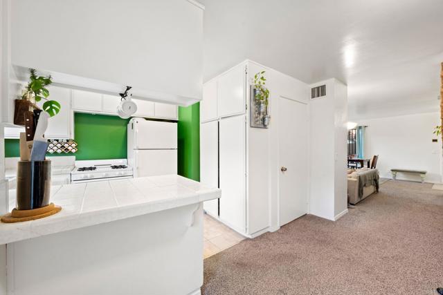 Detail Gallery Image 13 of 26 For 3639 Lemona Ave a,  San Diego,  CA 92105 - 2 Beds | 1/1 Baths