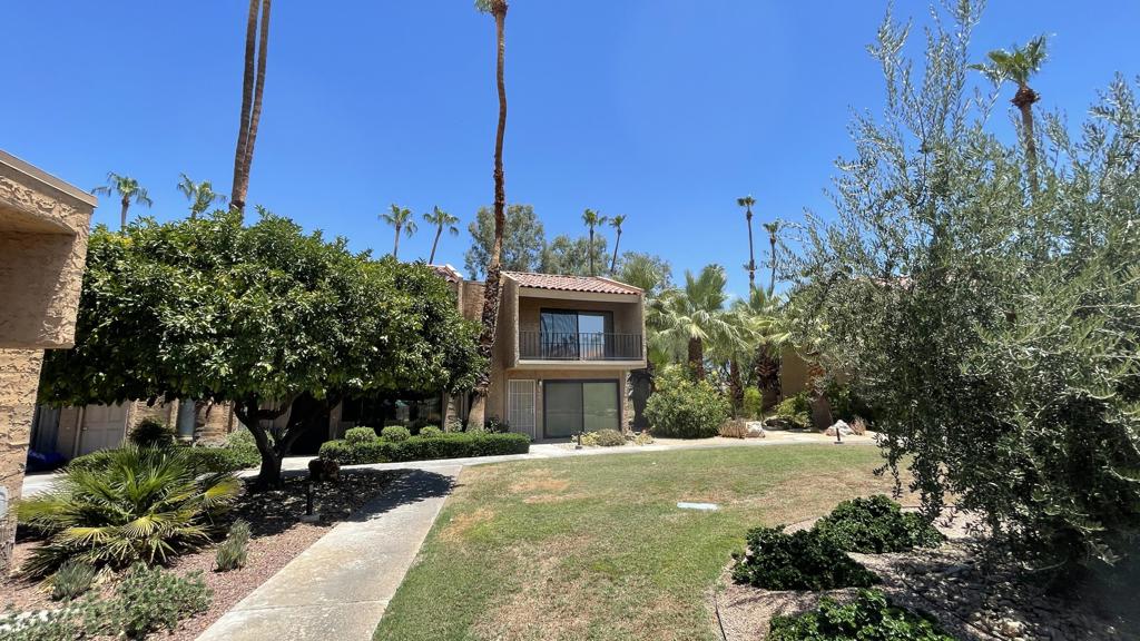 5800 Los Coyotes Drive