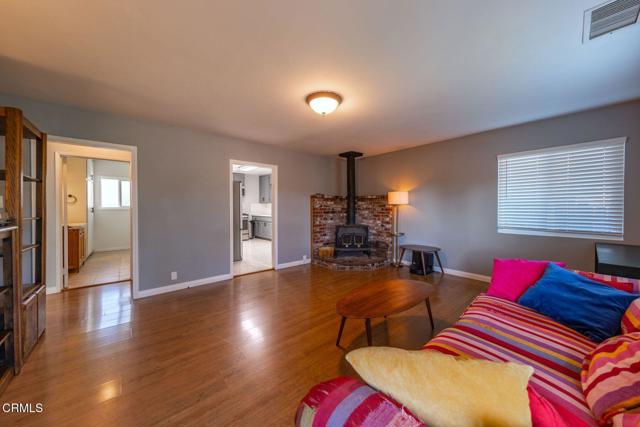 Detail Gallery Image 6 of 14 For 291 Larmier Ave, Oak View,  CA 93022 - 2 Beds | 1 Baths