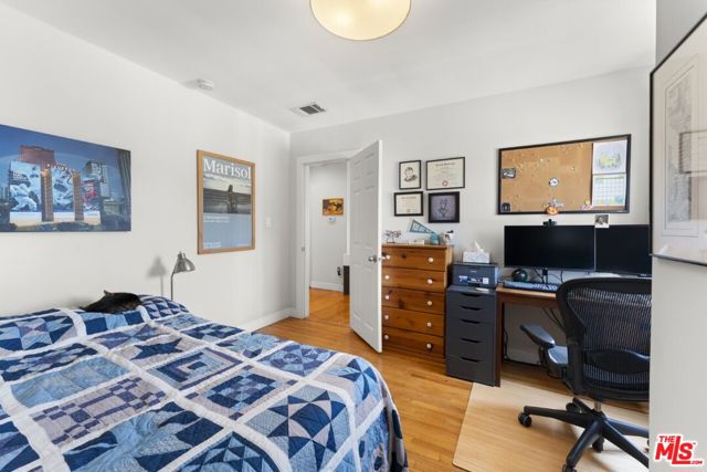 1179 Bellevue Avenue, Los Angeles CA: https://media.crmls.org/mediaz/3a17a179-4af6-49ca-9ef6-258e14db94ca.jpg