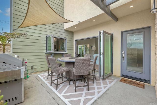 295 Chinquapin Ave, Carlsbad CA: https://media.crmls.org/mediaz/3a17ed28-cdf6-4a55-998a-4604d2fc8588.jpg