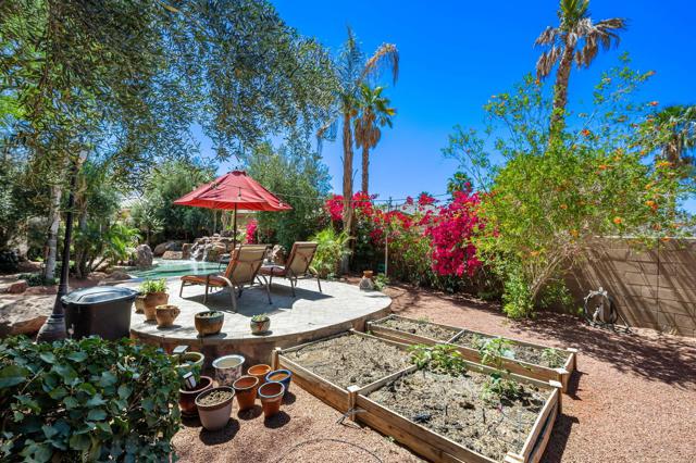 61188 Cactus Spring Drive, La Quinta CA: https://media.crmls.org/mediaz/3a1945b0-99b6-4ef5-b4f4-a74f14373921.jpg