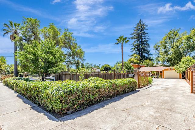 2447 Cottle Avenue, San Jose CA: https://media.crmls.org/mediaz/3a1a1429-aa6c-4a7f-8b20-c1531e659e40.jpg